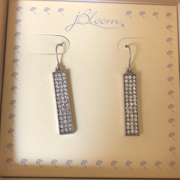 jBloom Jewelry - Date night earrings